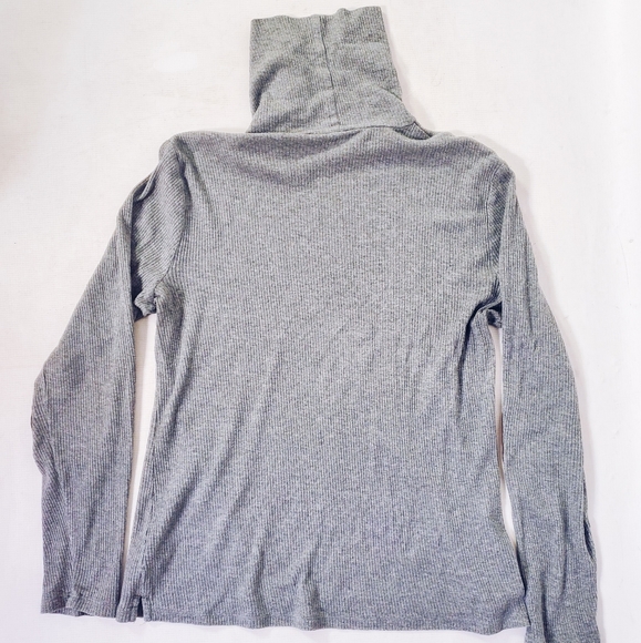 LRL Turtleneck - Picture 4 of 7